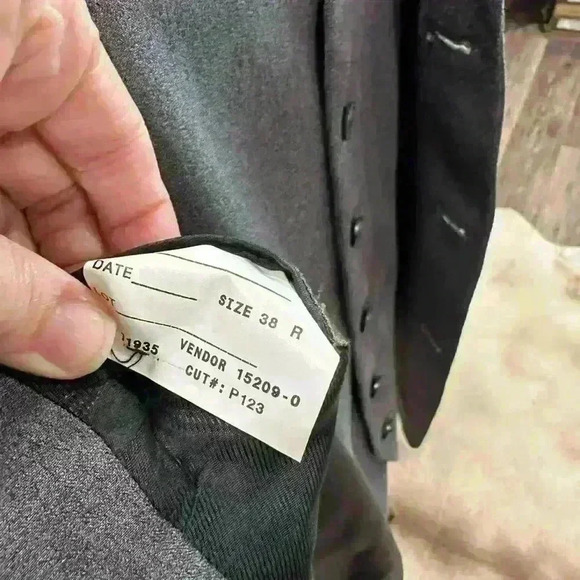 J. Ferrar Mens 38R Gray Blazer and Vest Set Two Piece Modern Fit Suit Jacket - Picture 6 of 8